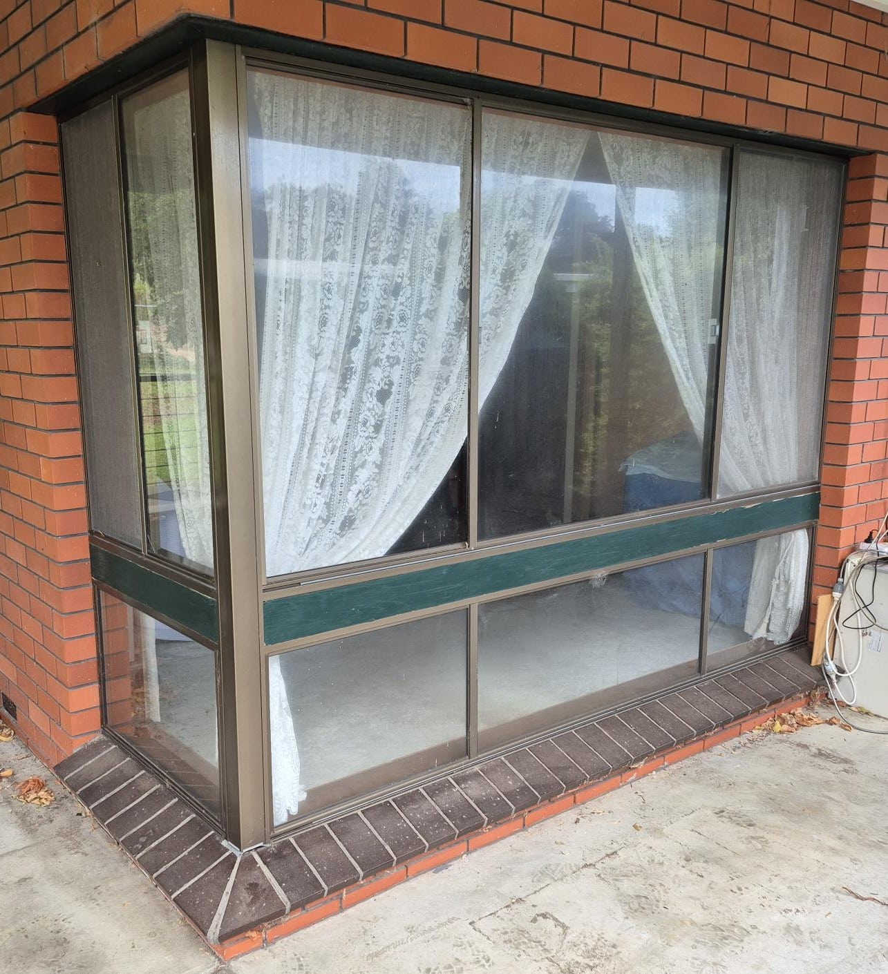 Corner Window to Sliding Doors (Before) - Rye