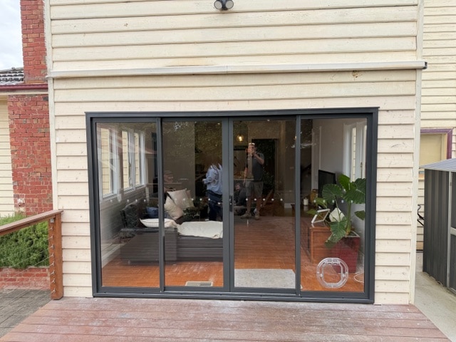 Aluminium Dual Sliding Doors inside open closed (after)-Pascoe Vale Project