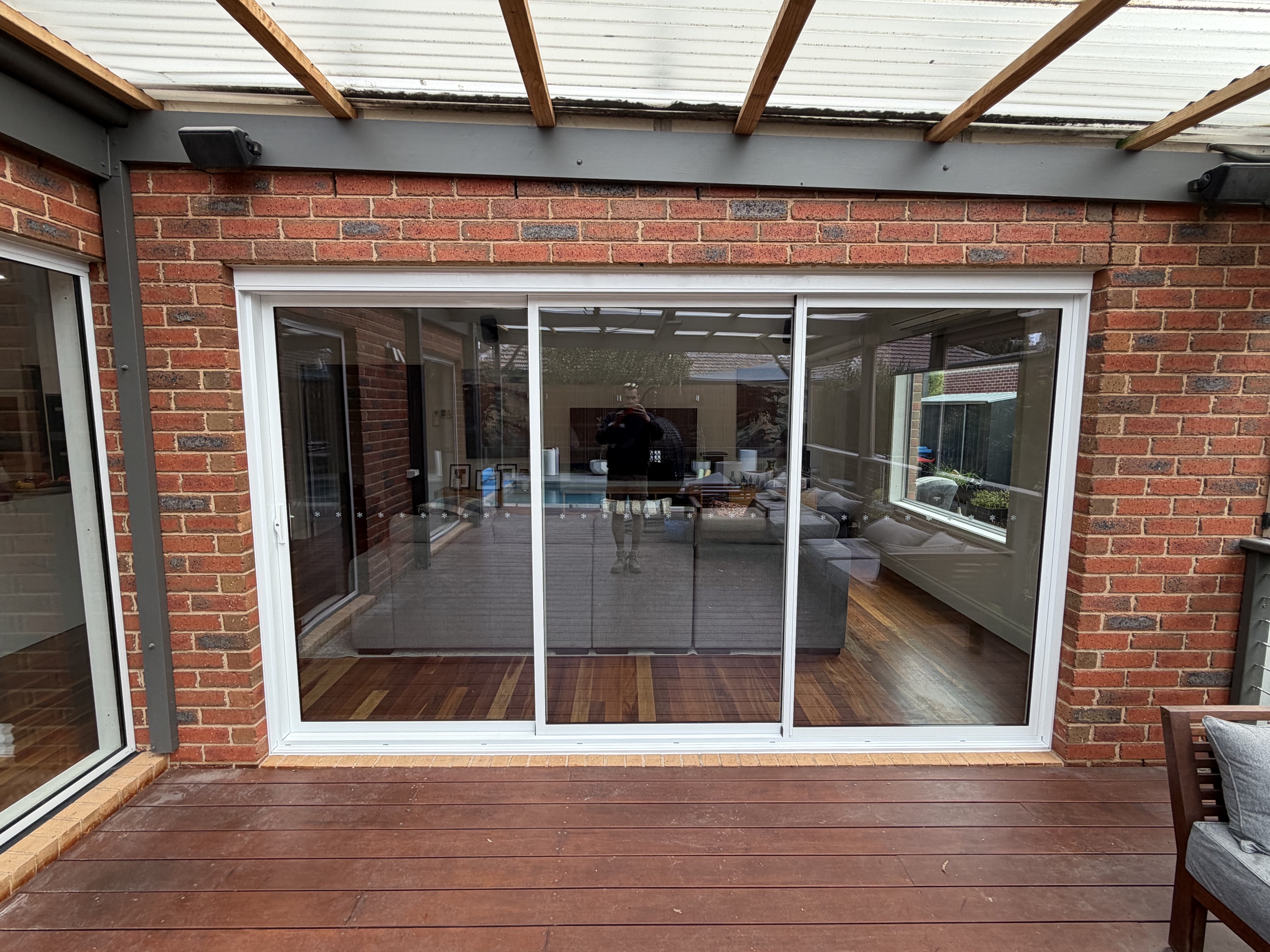 Aluminium Stacker DGU Door Closed (After) - Brighton Project