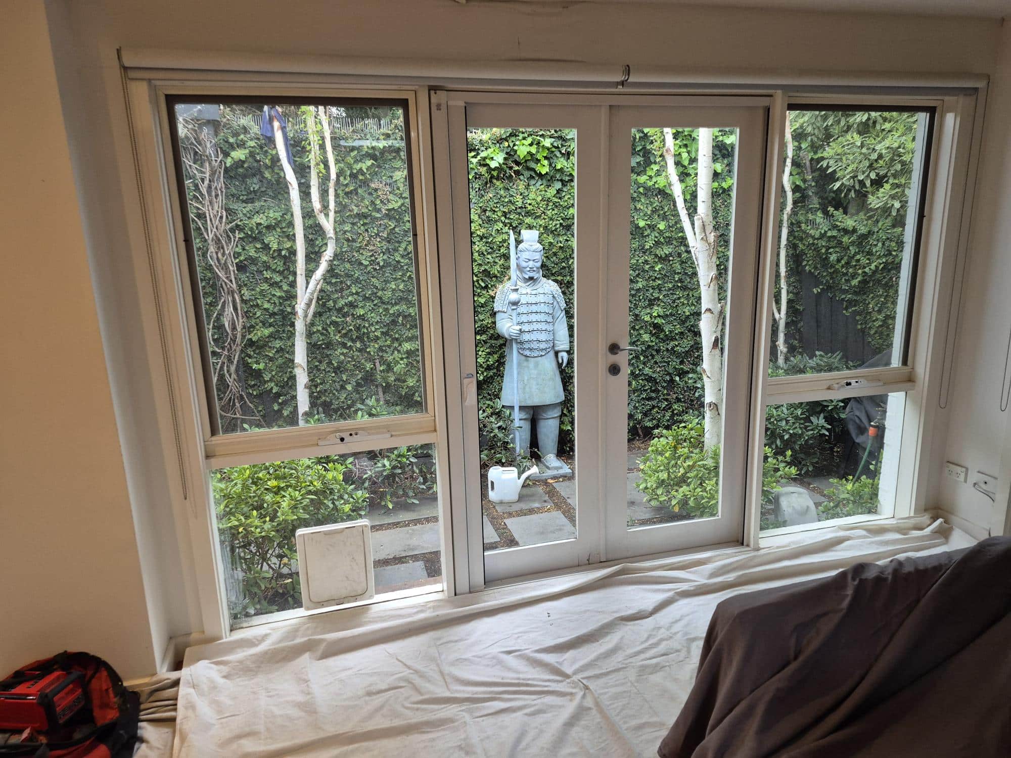 Aluminium-Awning-Windows-inside-DG-Before-Balaclava-Project