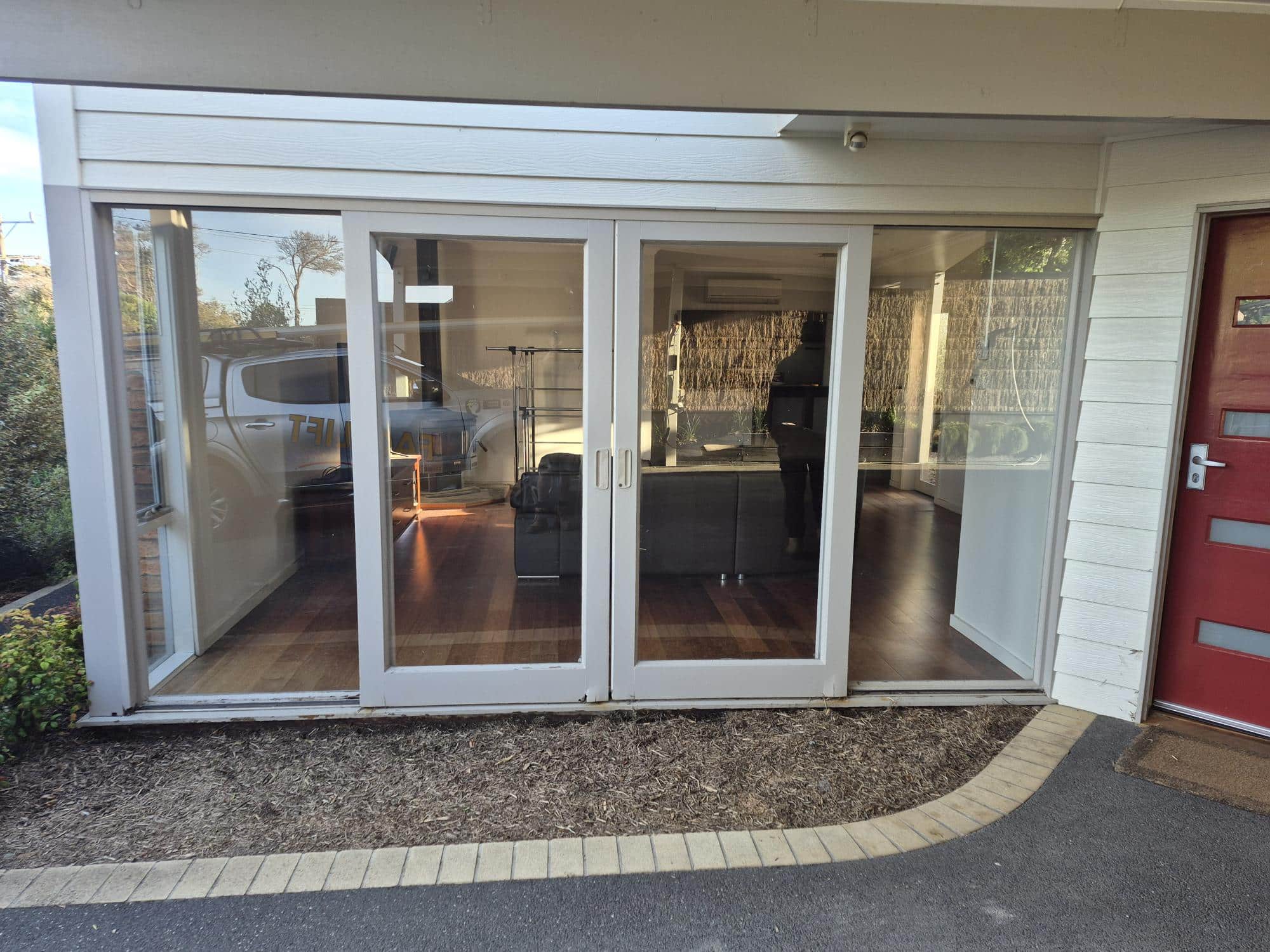 3 Lite Aluminium Window (Before)
